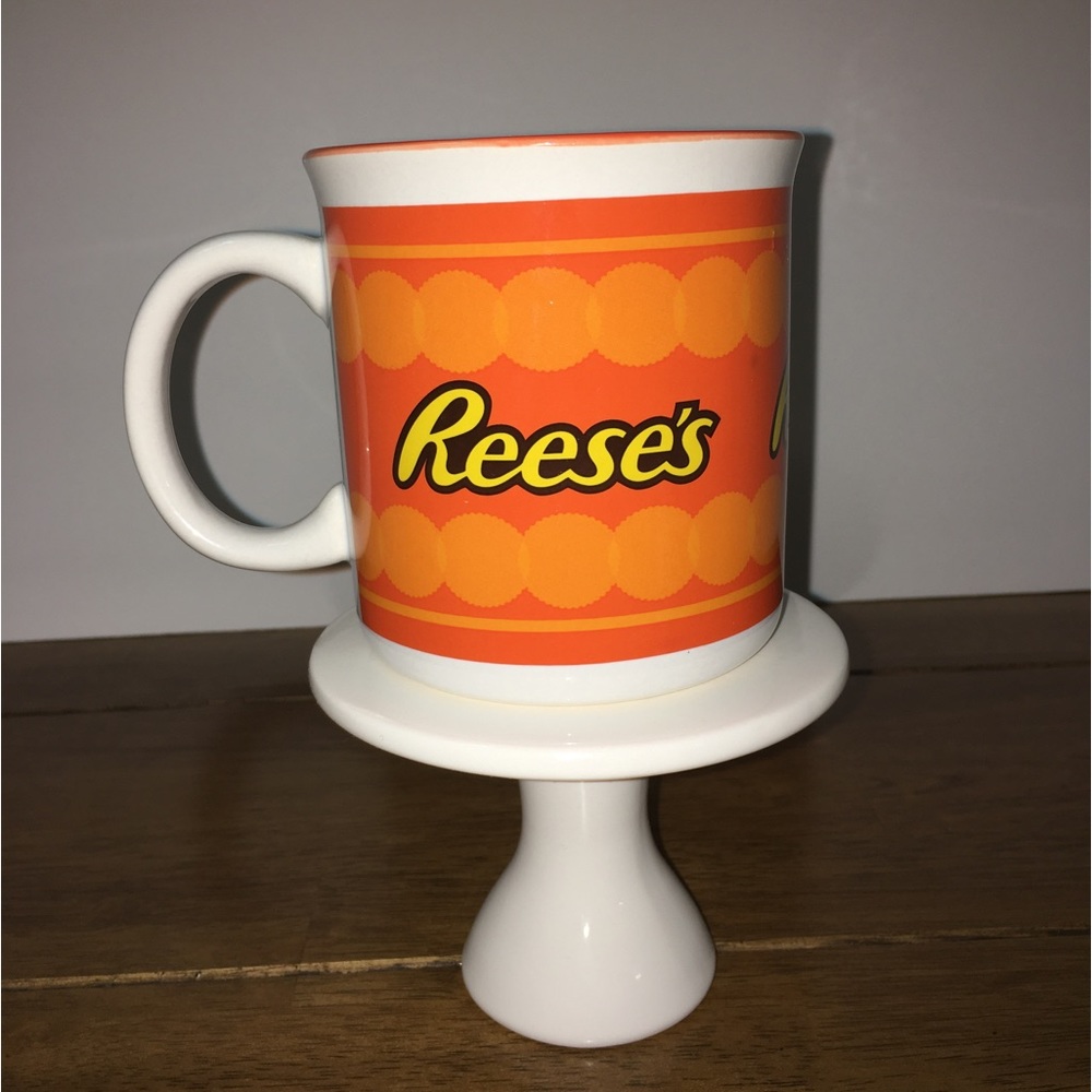 Reese’s Ceramic Mug - Picture 3 of 6